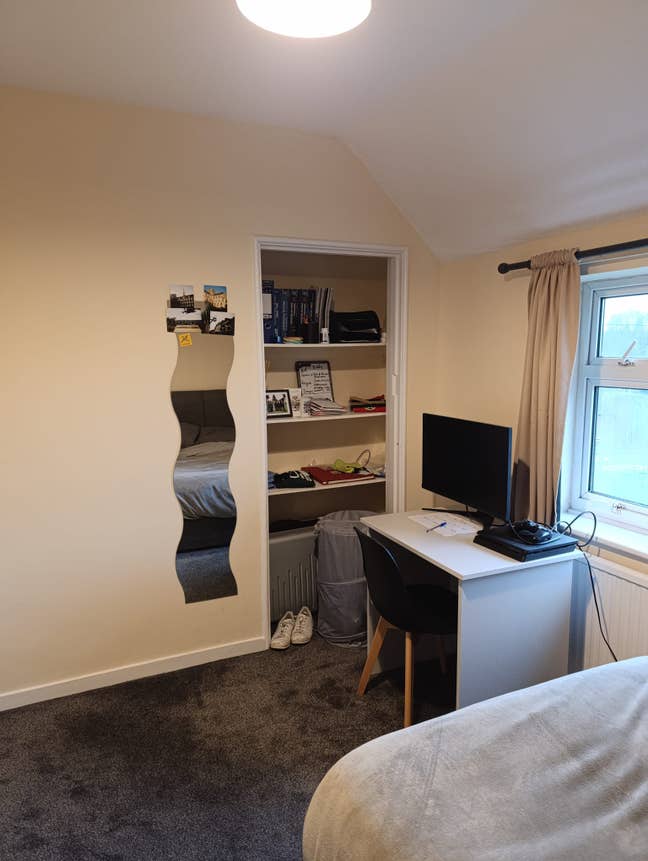 Tenancy takeover Stanmore Winchester Main Photo