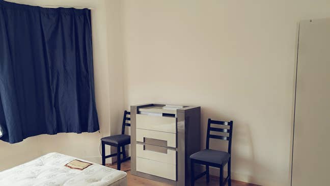 Double Room - Quiet Male in gay house &pound;850pcm Main Photo