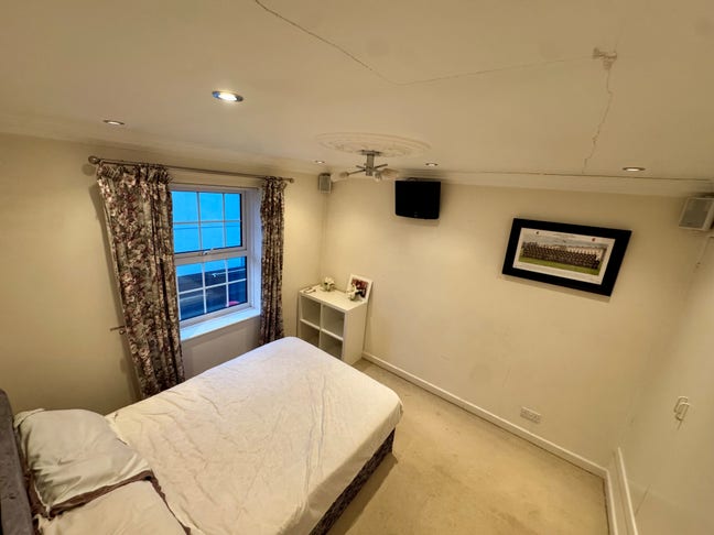 Double Room - Bills Included Main Photo