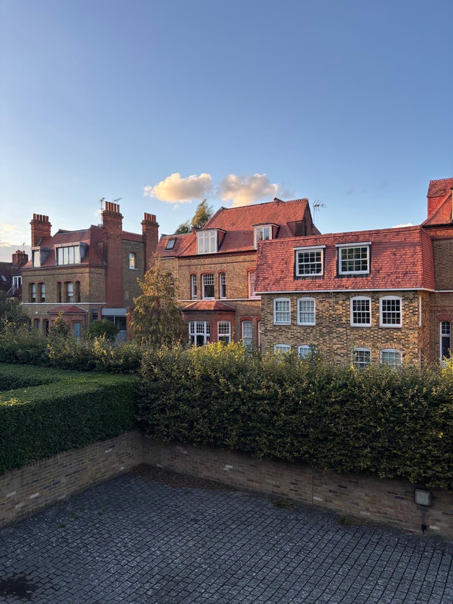 En-suite Double Room in Modern Mews House – Putney Main Photo