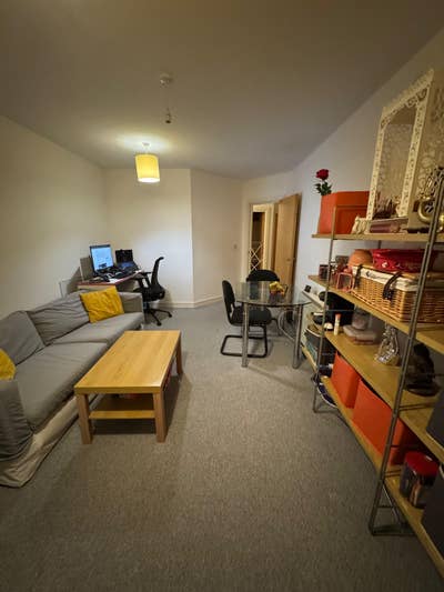 Double Room with Ensuite - Champs Sur Marne !! Main Photo