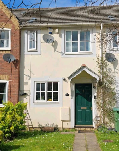 One-bedroom terraced house in North Bristol Main Photo