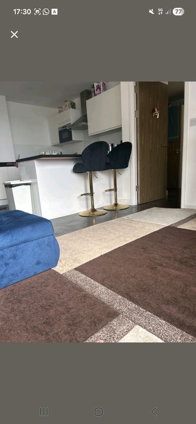 Room available  Main Photo