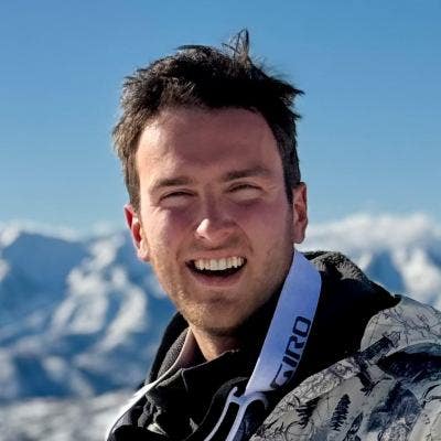 Quiet, Clean, Professional (25) Looking for a Room Main Photo