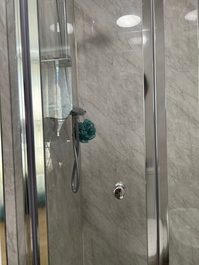 1 bed studio  Main Photo