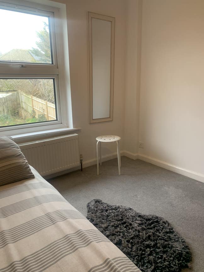 Fantastic Furnished Bedroom available Jan26 Main Photo