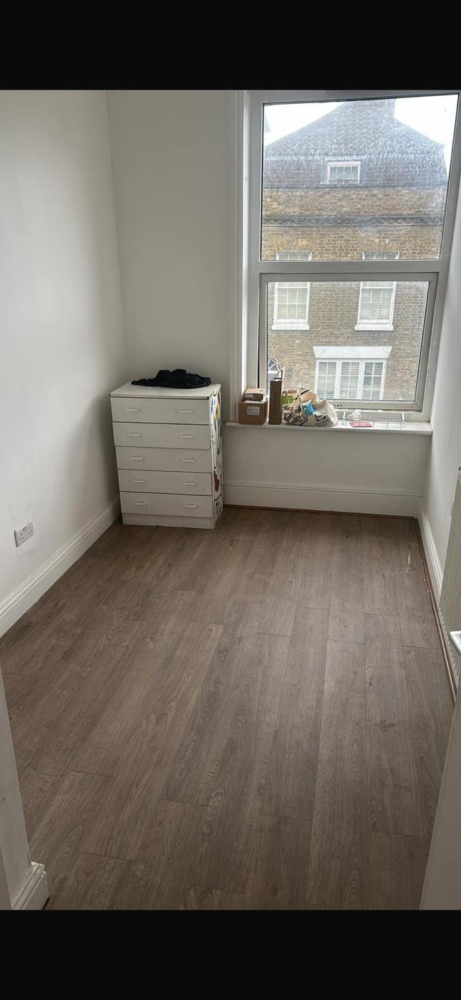 Flat share rooms to rent (Kingston) Main Photo