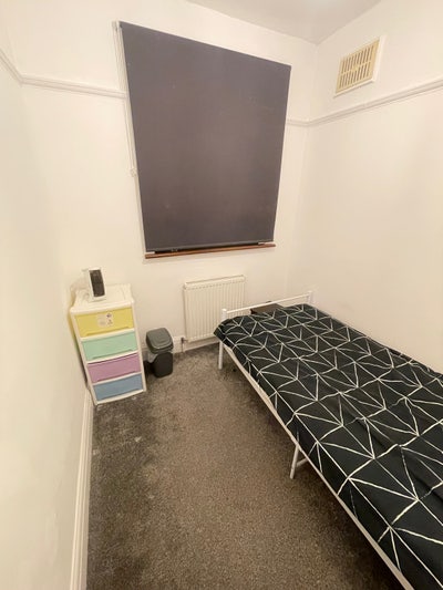 Single room available @ Pinner Main Photo