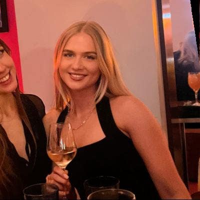 25yr old gal looking for a SW flat/house share🫶🏻 Main Photo