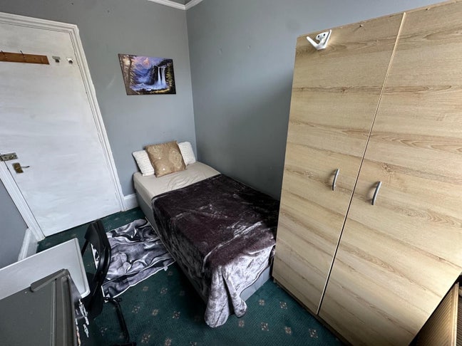 ✨ 🛏️ Single Room to Let in/ Willesden  Main Photo