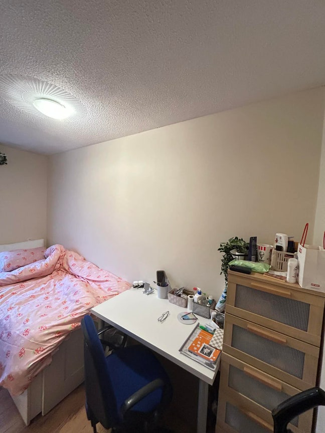 Room Available- Tenancy Takeover in Fishponds  Main Photo