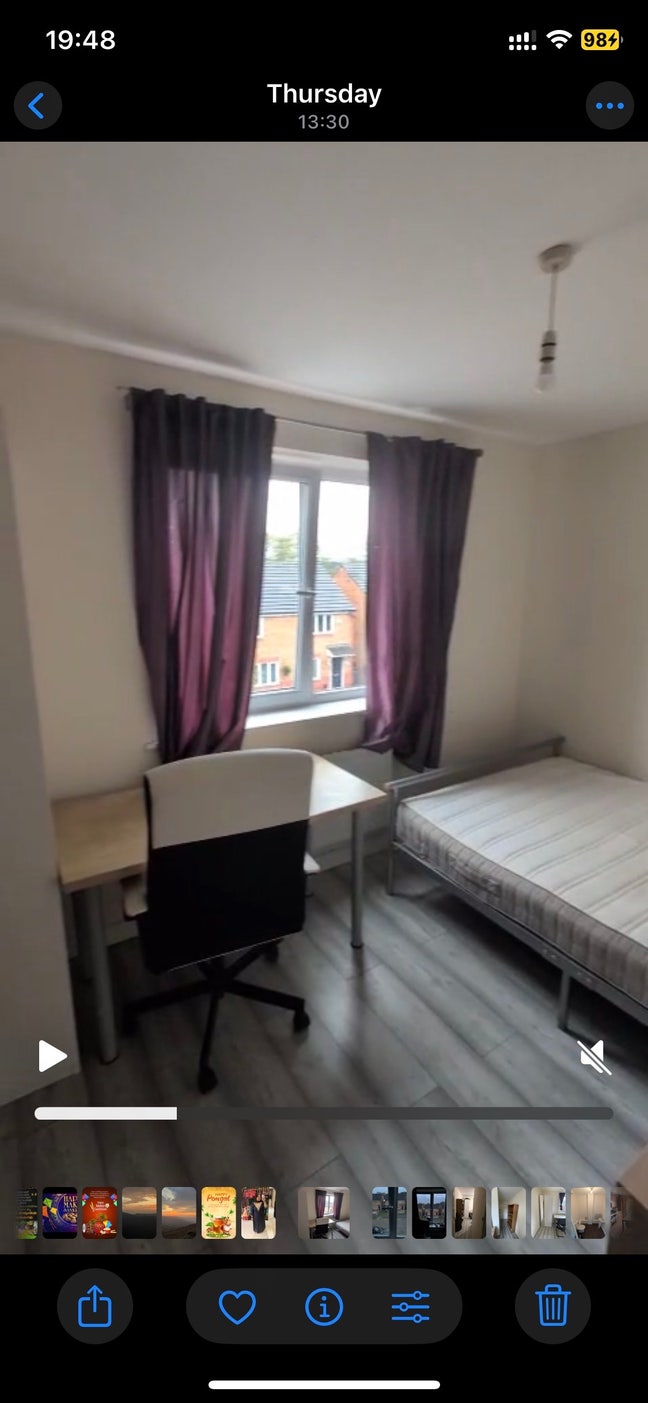Bright and Spacious Room in Manchester M13 Main Photo