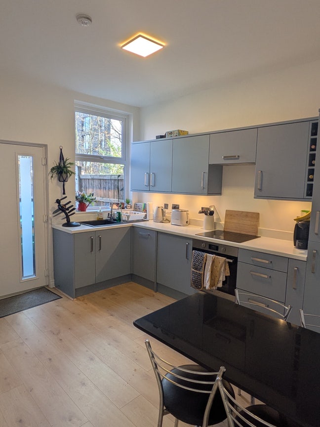 Salford/City centre room available  Main Photo