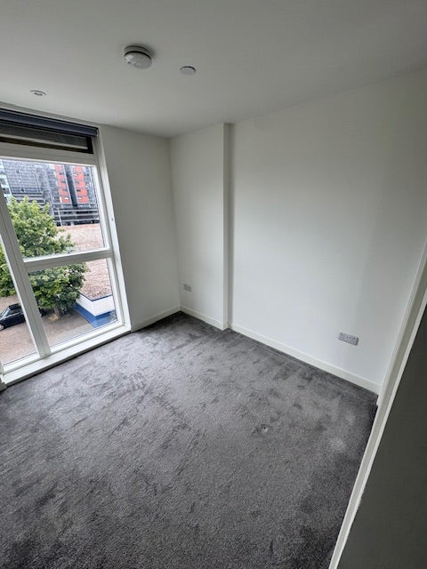 Platform Glasgow Main Photo