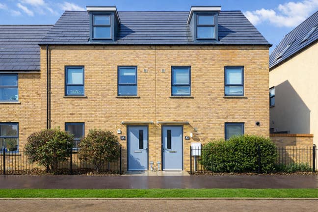 3 BHK Family home near top schools, close to M1 Main Photo