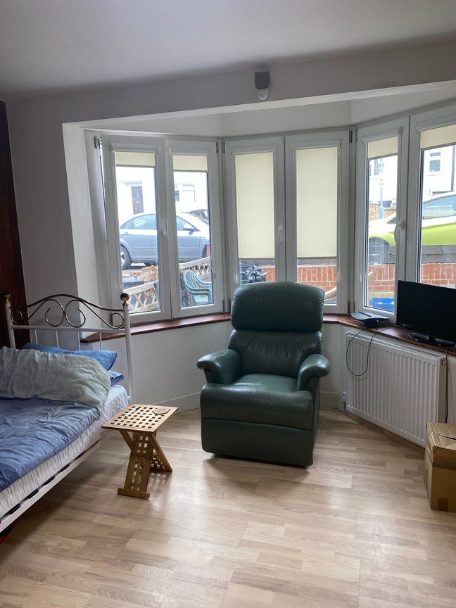 Airy Double Room  Main Photo