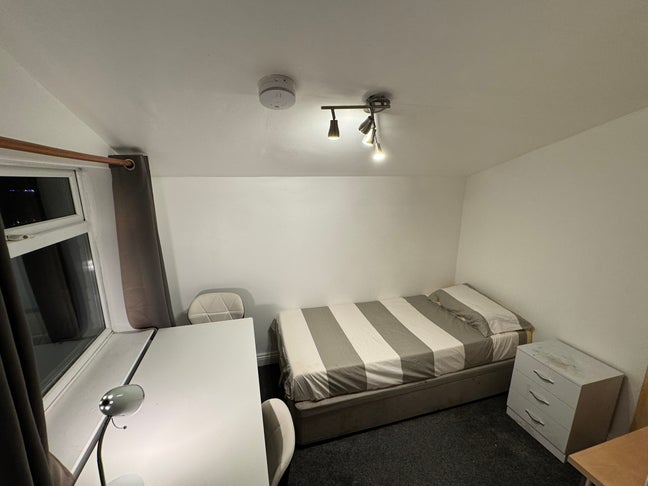 Single bedroom, Finham, Coventry area.  Main Photo