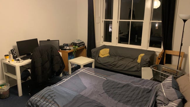 Spacious Double Bed Available to Rent in Tollcross Main Photo