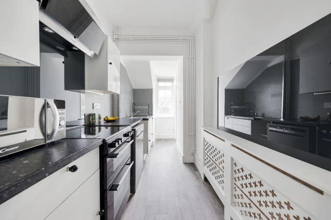 Studio Flat, Fitzneal Street, W12 Main Photo