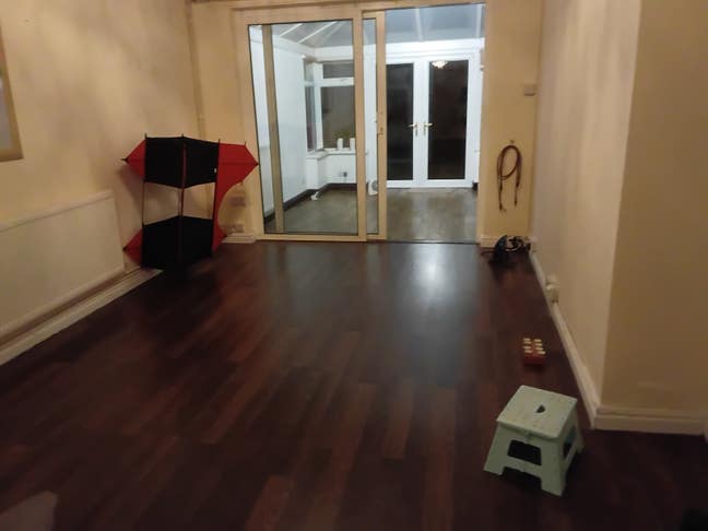 Quiet house close to lake and sea Main Photo