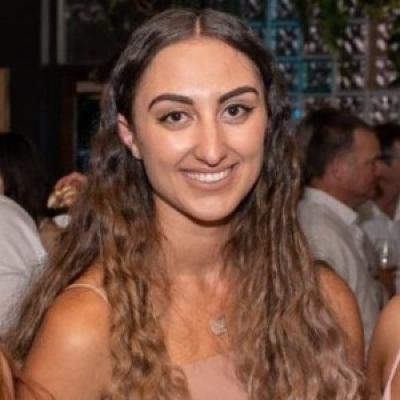 Young professional seeking room in London.  ... Main Photo
