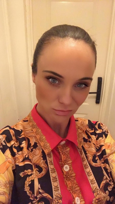 Room needed by professional couple Main Photo