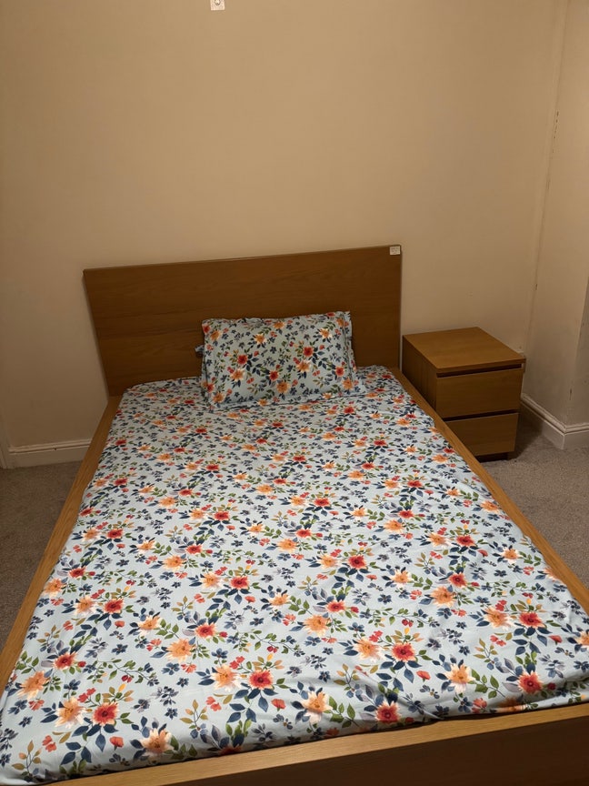 Room in Stafford ST16. Main Photo