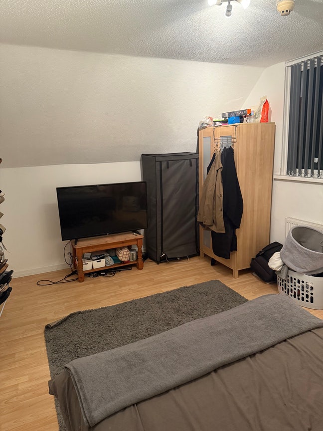 Double room for rent in Canton Main Photo