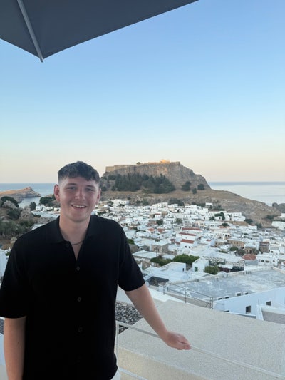 Looking for social flatmates, 22 y/o Main Photo