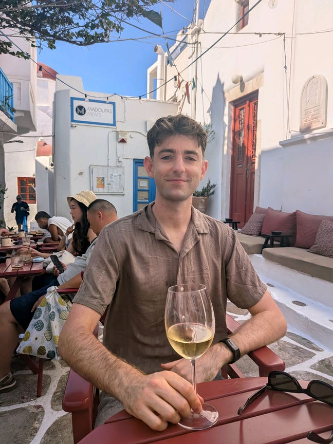 Irish professional looking for a room Feb/March Main Photo