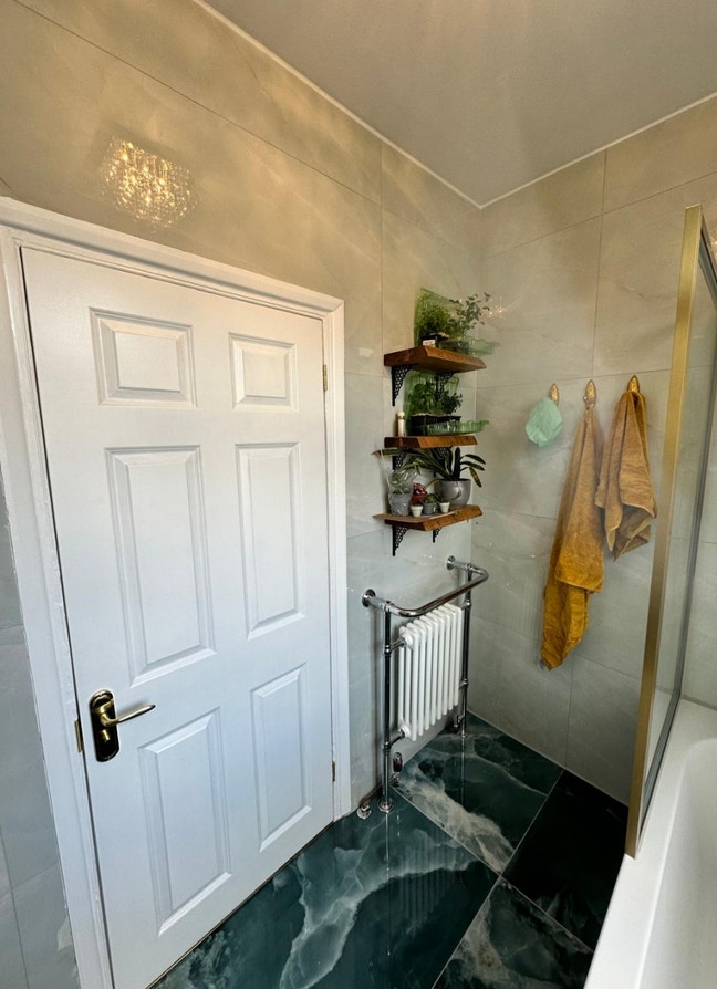 Furnished Large Double Room – E11 4AL  Main Photo