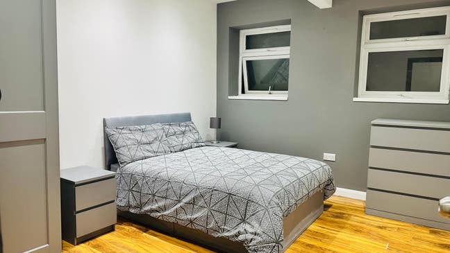 3 Spacious Rooms in Large Professional House – IG1 Main Photo