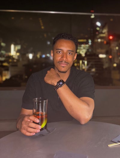 Looking for studio room in London  Main Photo