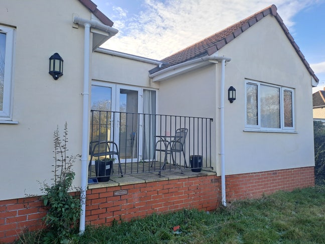 3 Double Rooms – Professional Property Guardians Main Photo