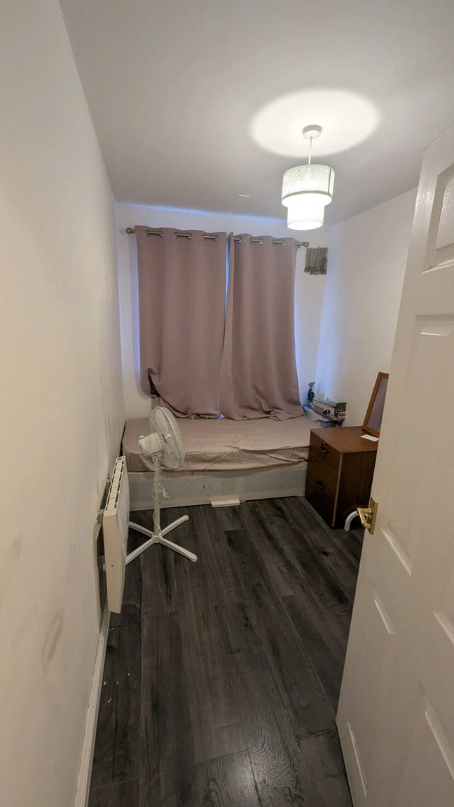 Semi double room Main Photo