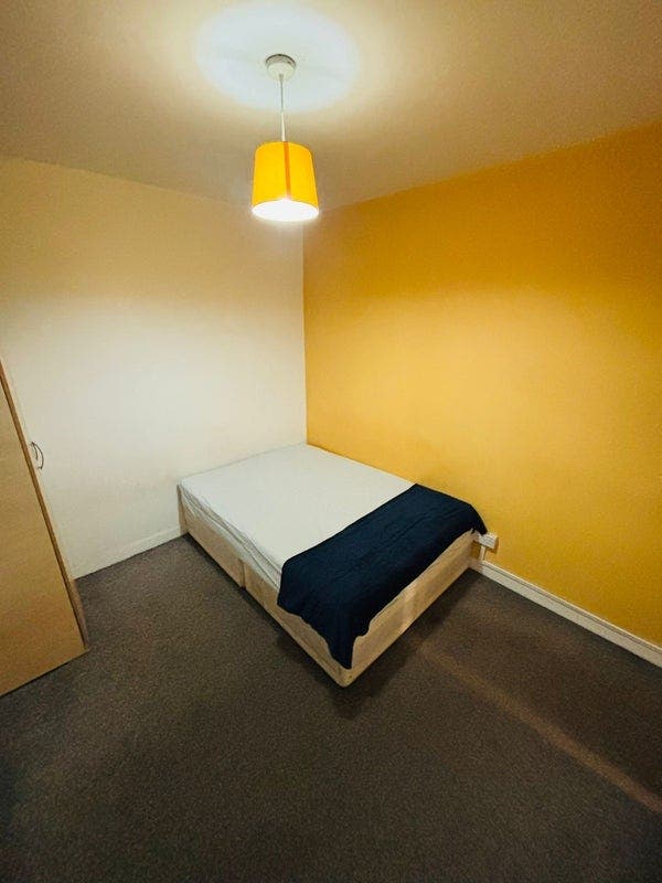 Attractive Price - Move to Clapham South 🎒NOW!  Main Photo