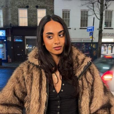 26 year old professional  Main Photo