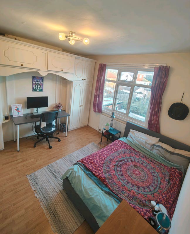 Double Room Available (Streatham Hill) Main Photo