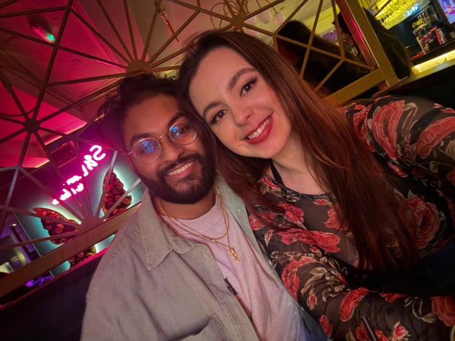 I’m a professional female, 28, looking for ... Main Photo