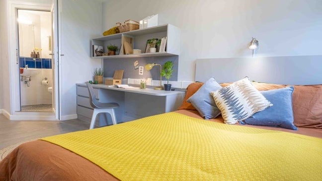 Modern Ensuite @ Tufnell Park (Gym + Bills Inc) Main Photo