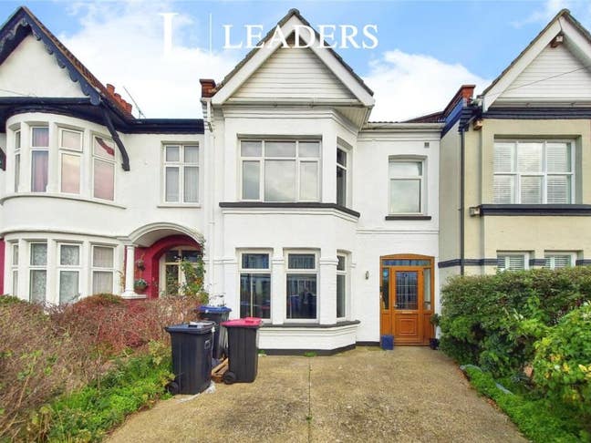 All Bills Included Double Room: Surbiton Road Main Photo