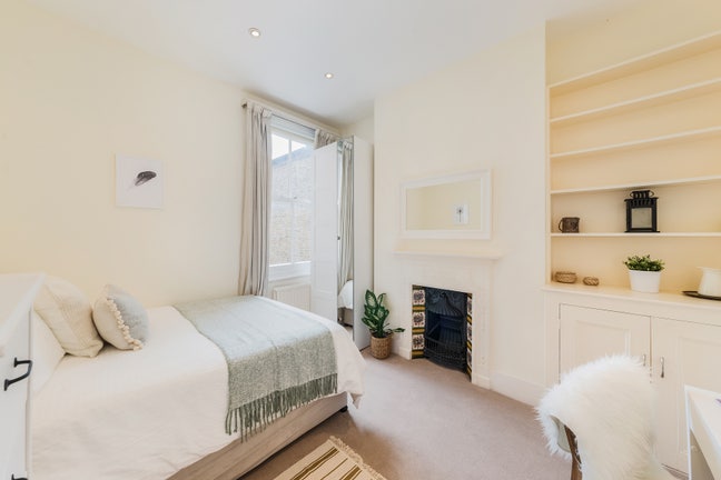 Stunning Double Bedroom - Clapham Main Photo