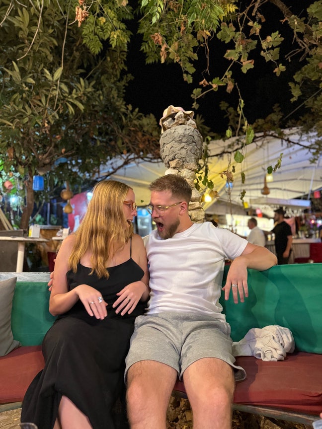 29 year old looking got a new spot to live!  Main Photo