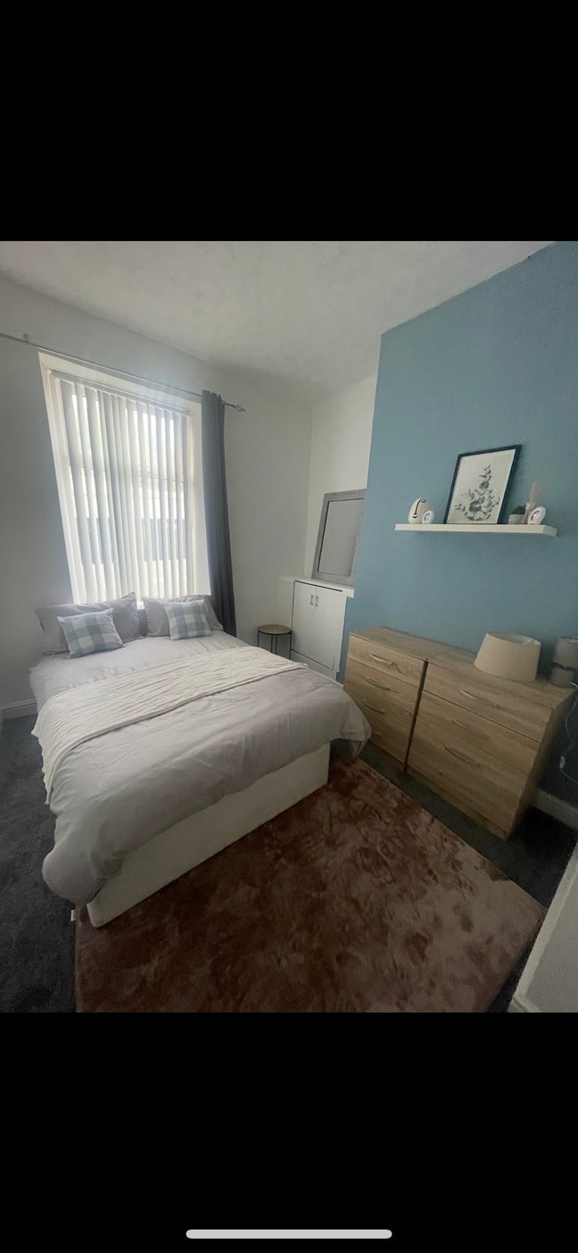 Room now available great location  Main Photo