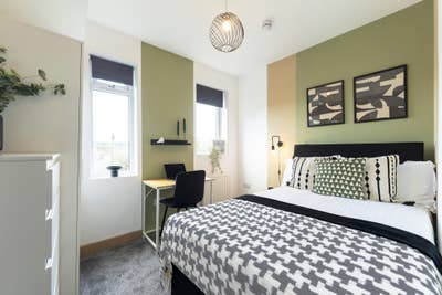 Lovely Double Room - all bills included Main Photo