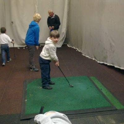 Professional Male seeks a single or double room Main Photo