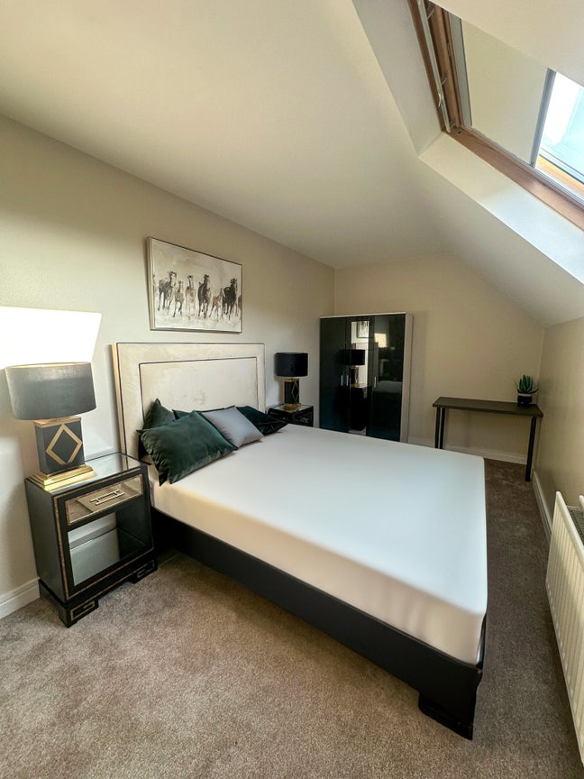 Millstone grove ( Room for Let ) Main Photo