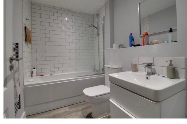 Double room available  Main Photo