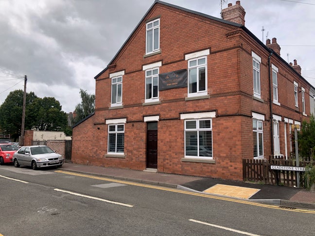 *Available* NG9 Double Ensuite Room in Houseshare Main Photo