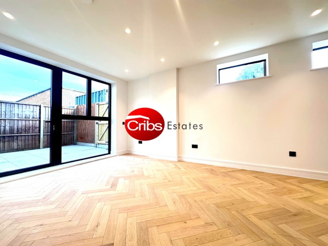 1 Bedroom Flat to Rent in SW20 Main Photo